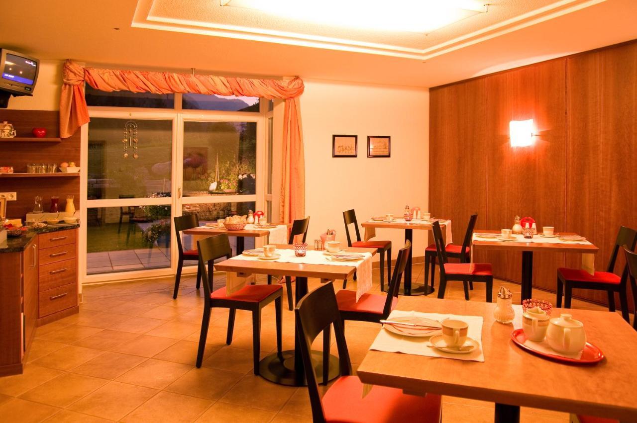 Adrian Bed and Breakfast St Anton am Arlberg Eksteriør billede