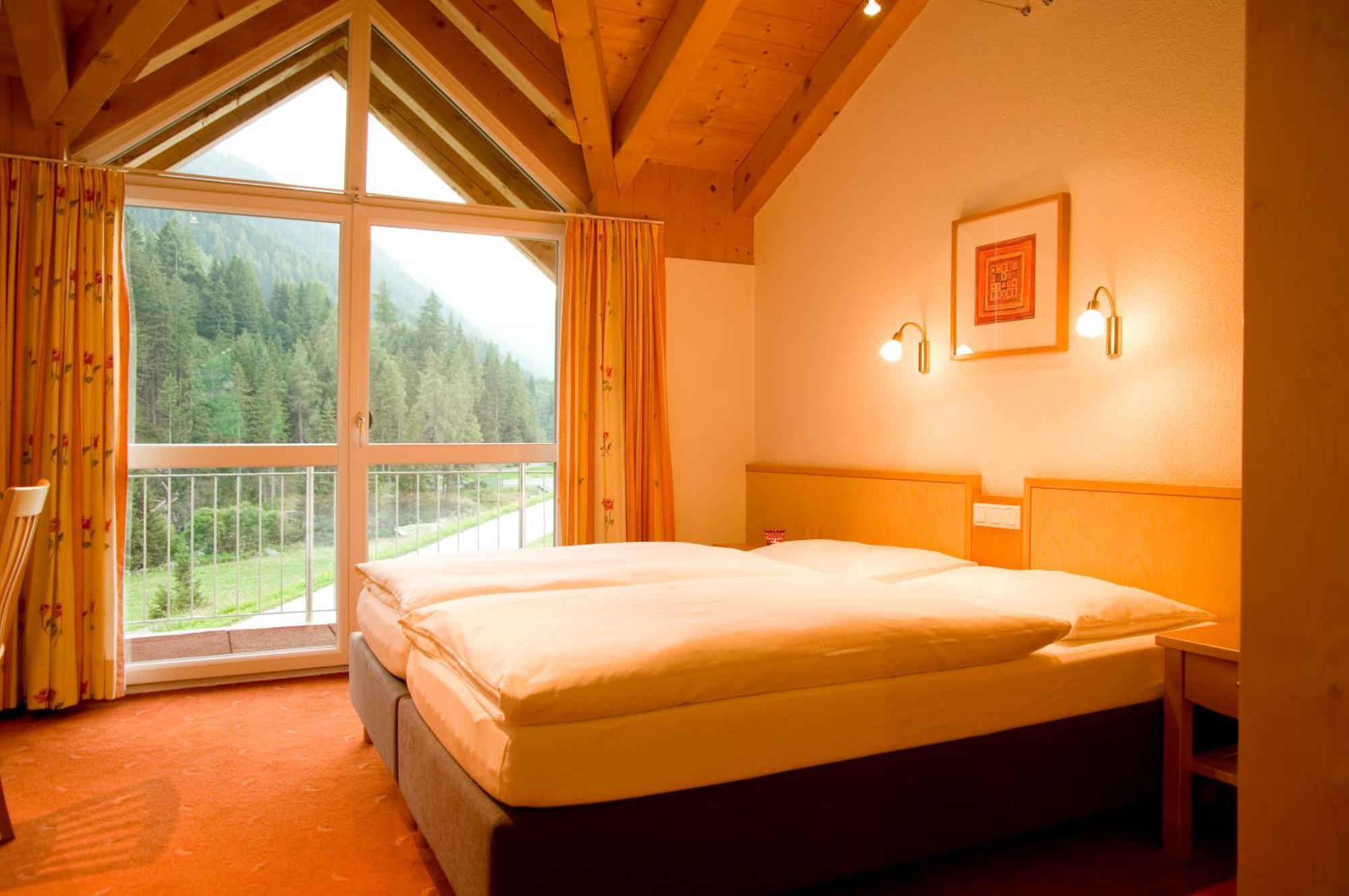 Adrian Bed and Breakfast St Anton am Arlberg Eksteriør billede